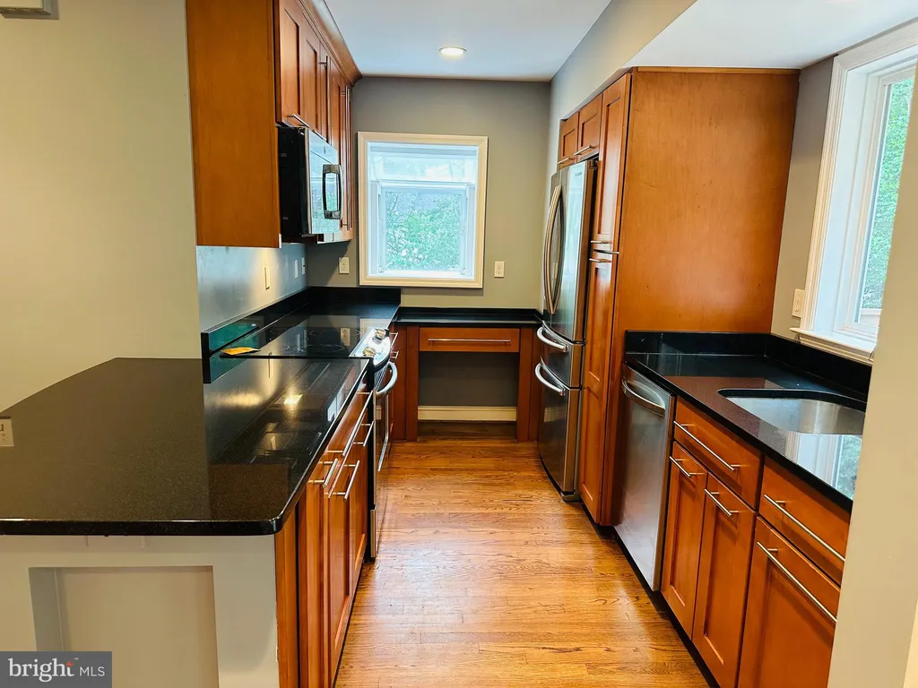 Additional image 8 of 706 Brent Road, Rockville, MD 20850