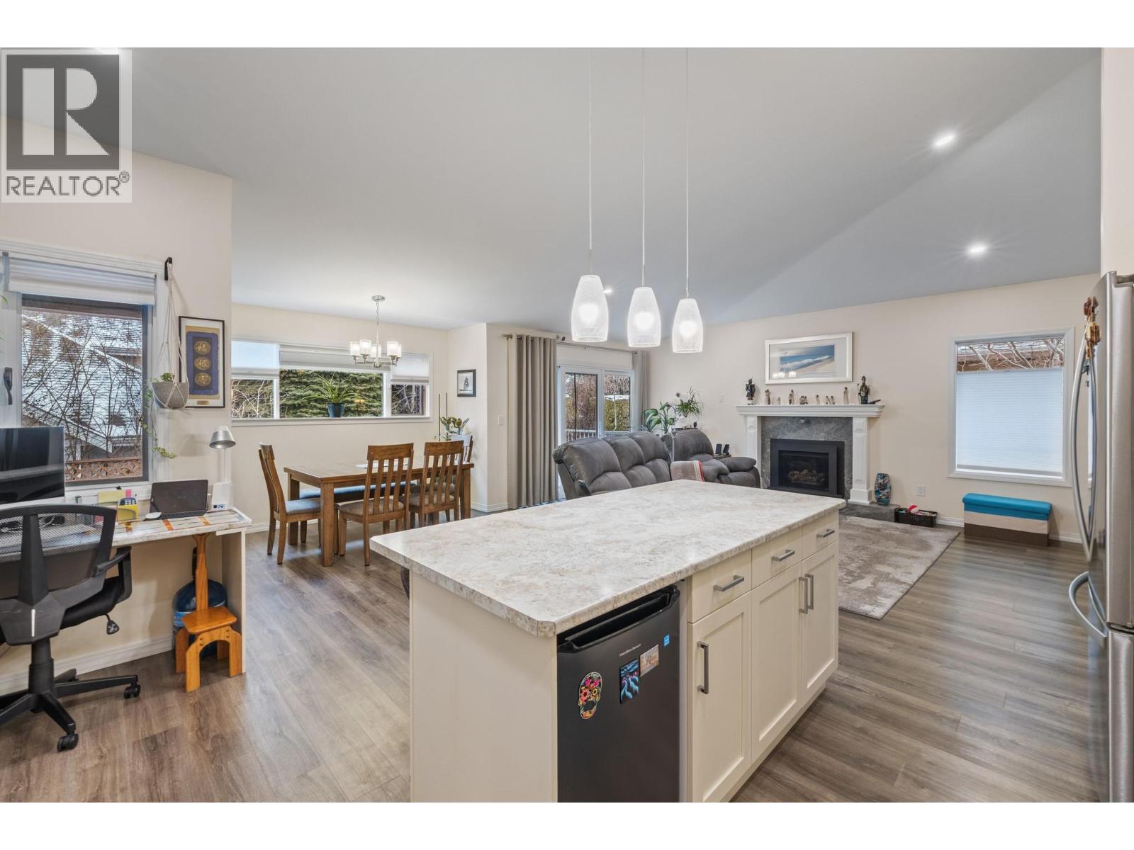 Additional image 4 of 8-1873 Parkview Crescent, Kelowna, BC, V1X7G7