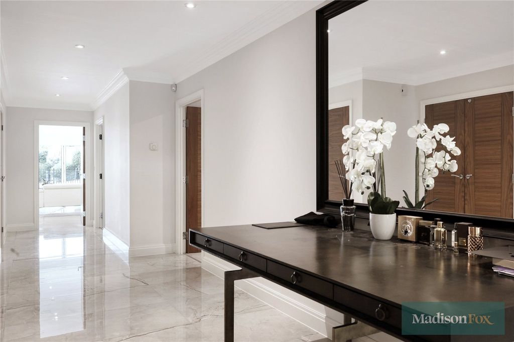 Additional image 4 of 4 bed flat for saleManor Road, Chigwell, Essex IG7