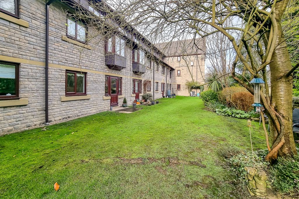 Additional image 5 of 1 bed flat for saleGlebe Road, Harrogate HG2