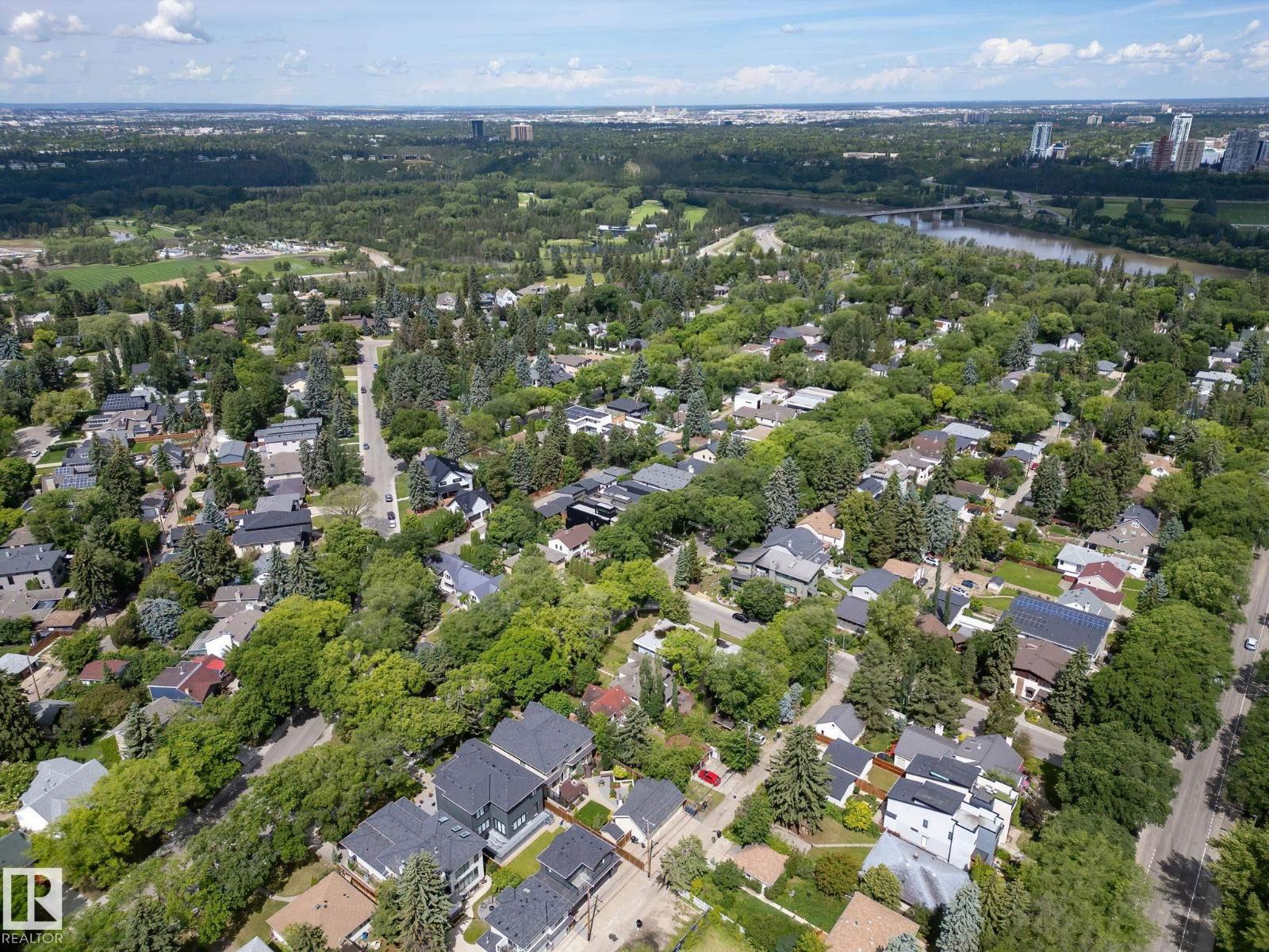 Additional image 3 of 8935 117 Street NW, Edmonton, AB, T6G1R8