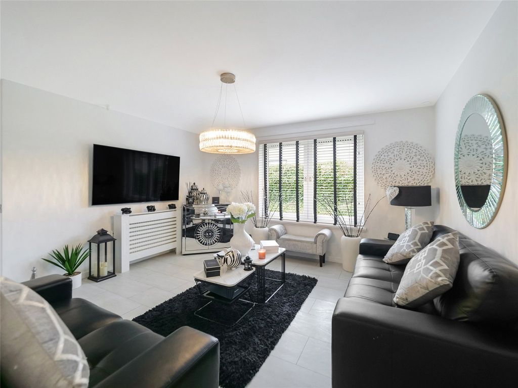 Additional image 2 of 2 bed flat for saleWestknowe Gardens, Rutherglen, Glasgow, South Lanarkshire G73