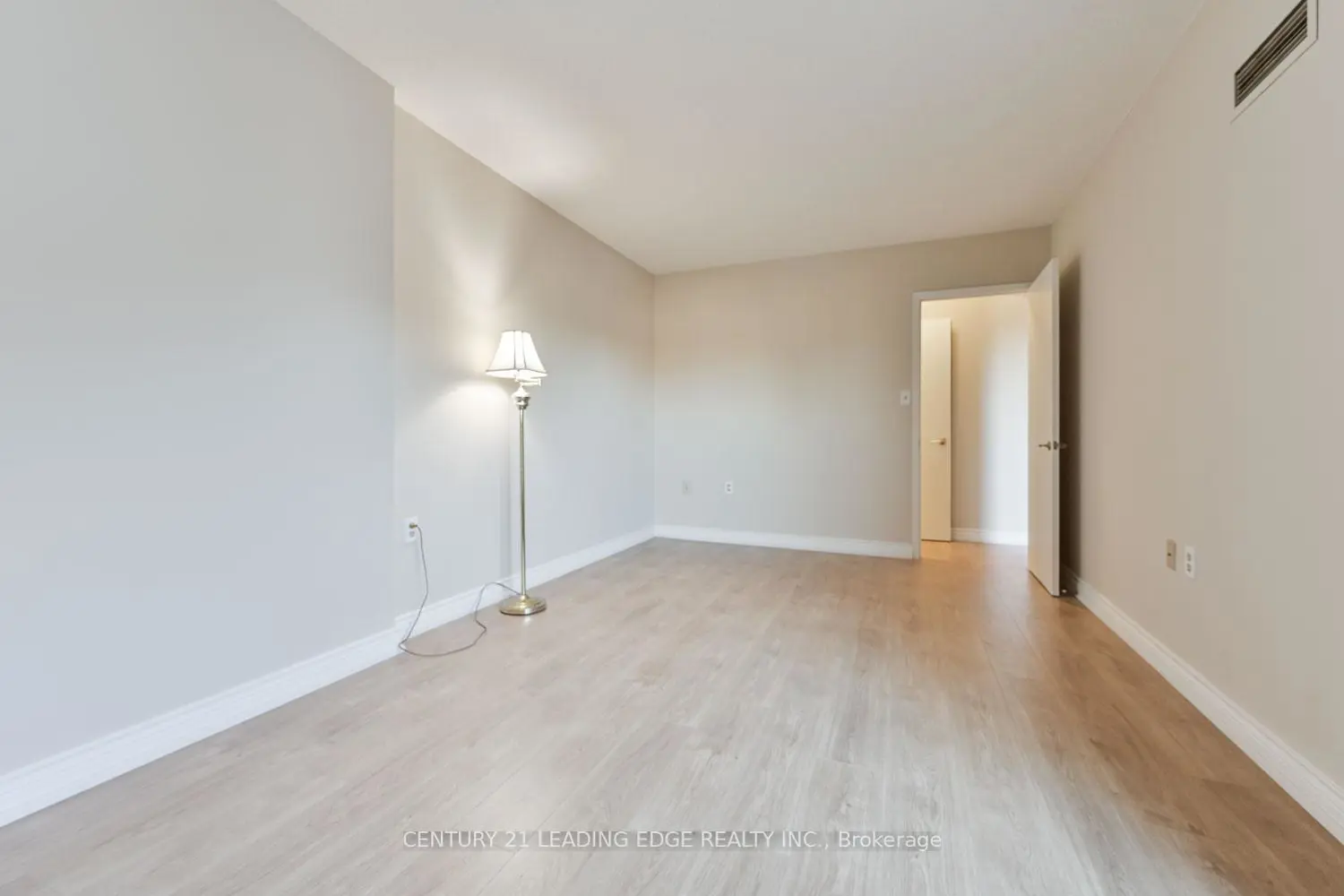 Additional image 18 of 100 Anna Russell Way Ph2