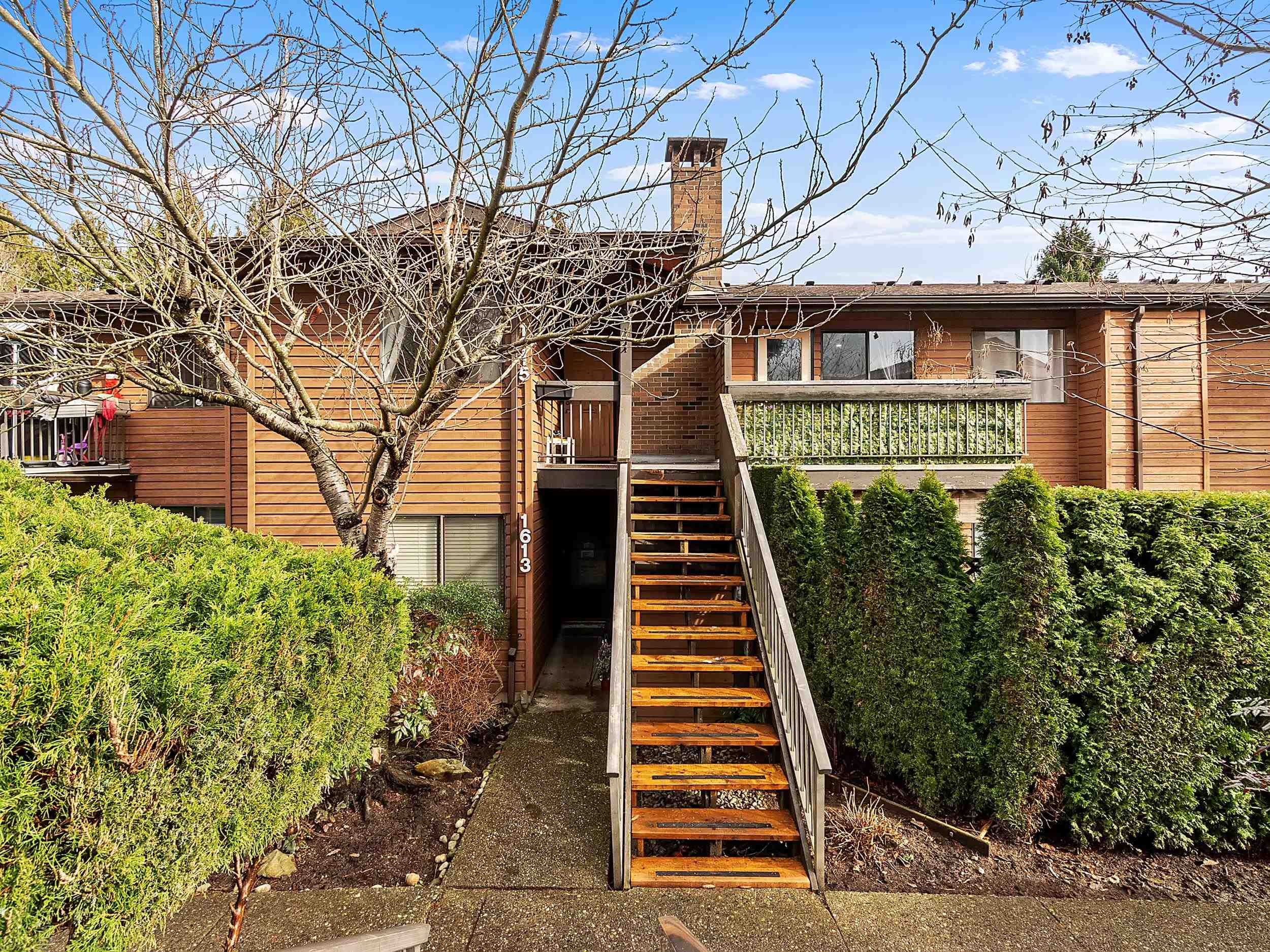 1615-10620 150 Street, Surrey, BC, V3R 7S1