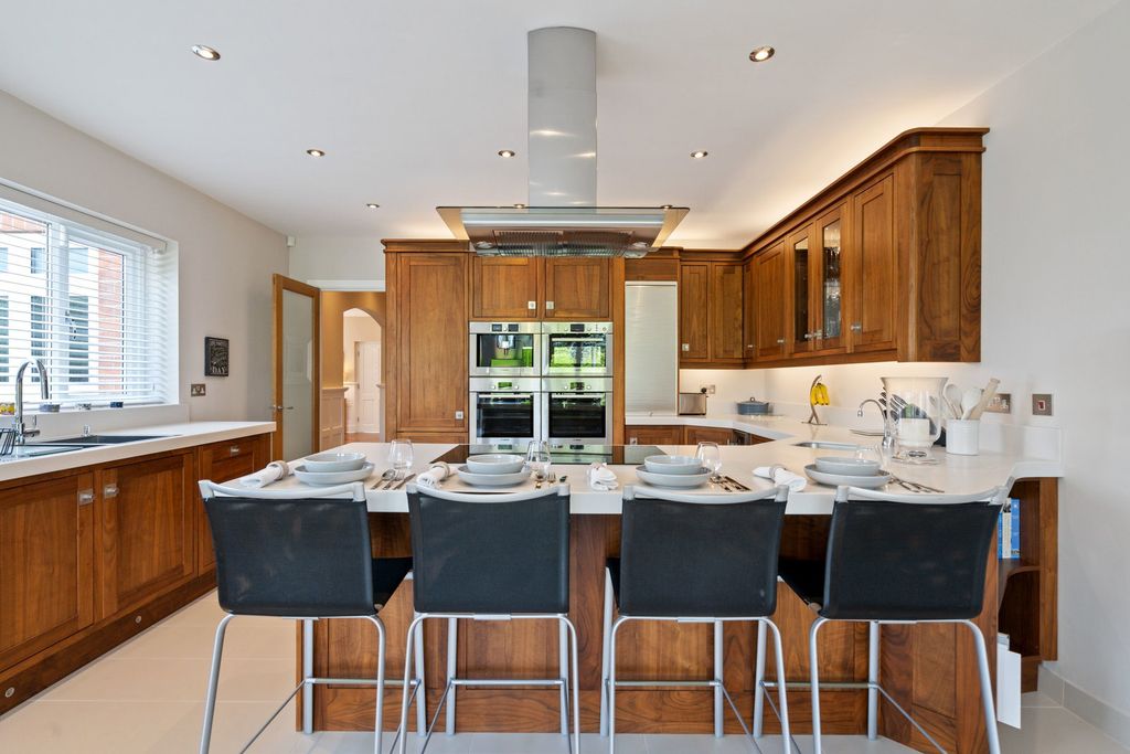 Additional image 10 of 6 bed detached house for saleParkstones House, Streetsbrook Road, Solihull B91