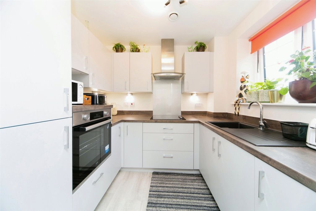 Additional image 9 of 2 bed flat for saleHooton Road, Willaston, Neston, Cheshire CH64