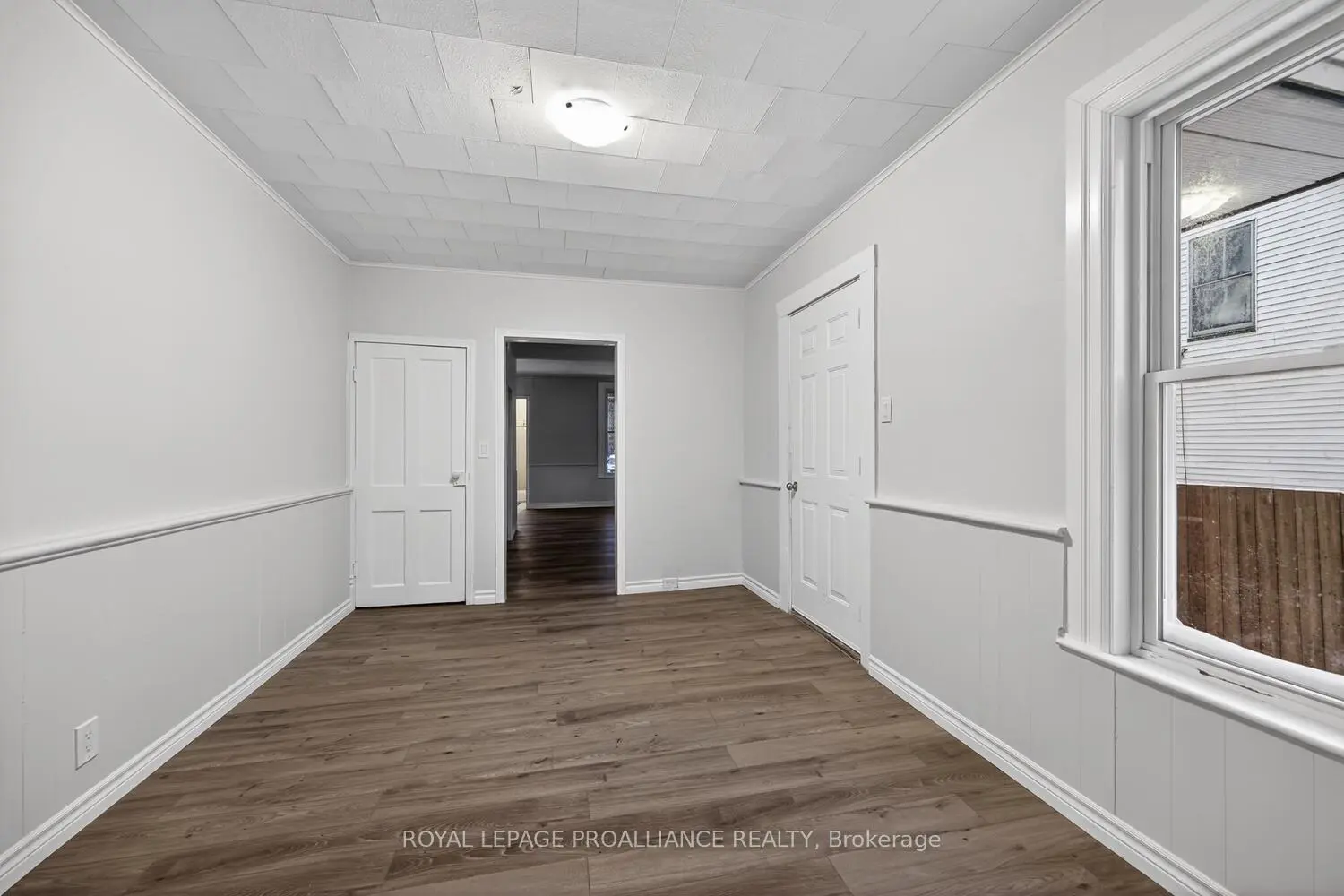 542-544 Middle Street photo 4