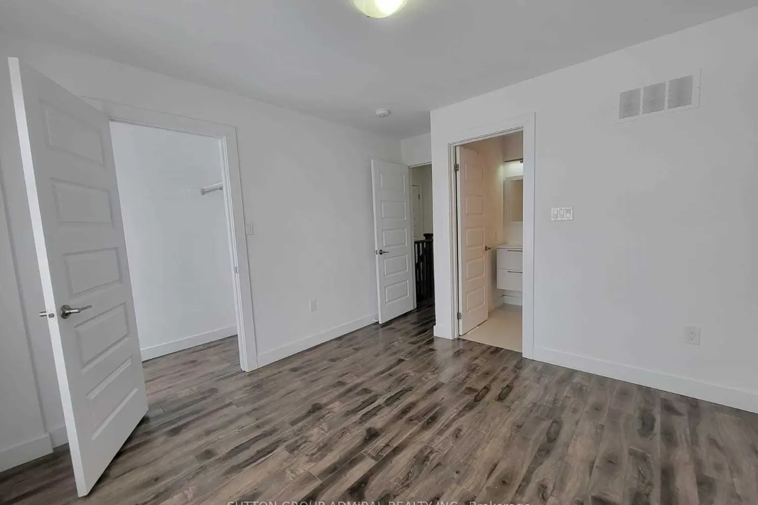 Additional image 12 of 540 Essa Road 17