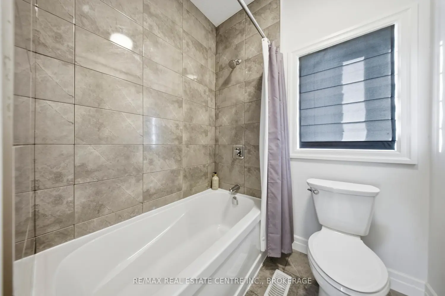 Additional image 17 of 357 Woodbine Avenue