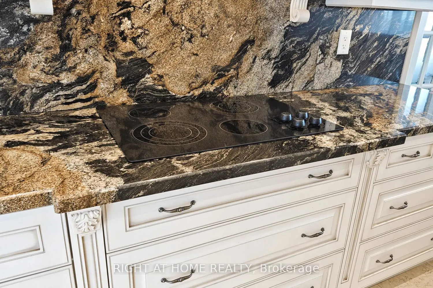 Additional image 9 of 100 Antibes Drive 2805