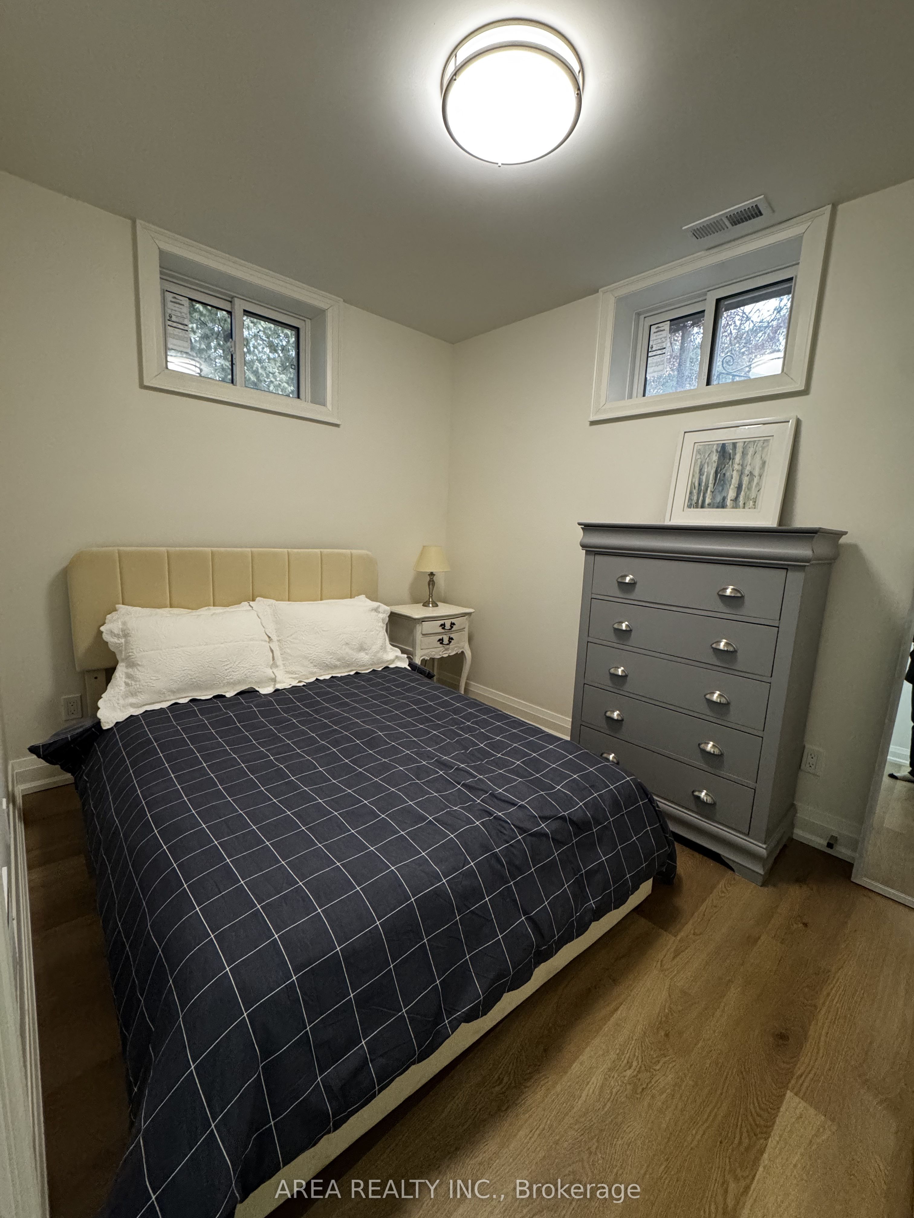 Additional image 5 of Lower-1413 Queen Victoria Avenue, Mississauga, ON, L5H 3H2