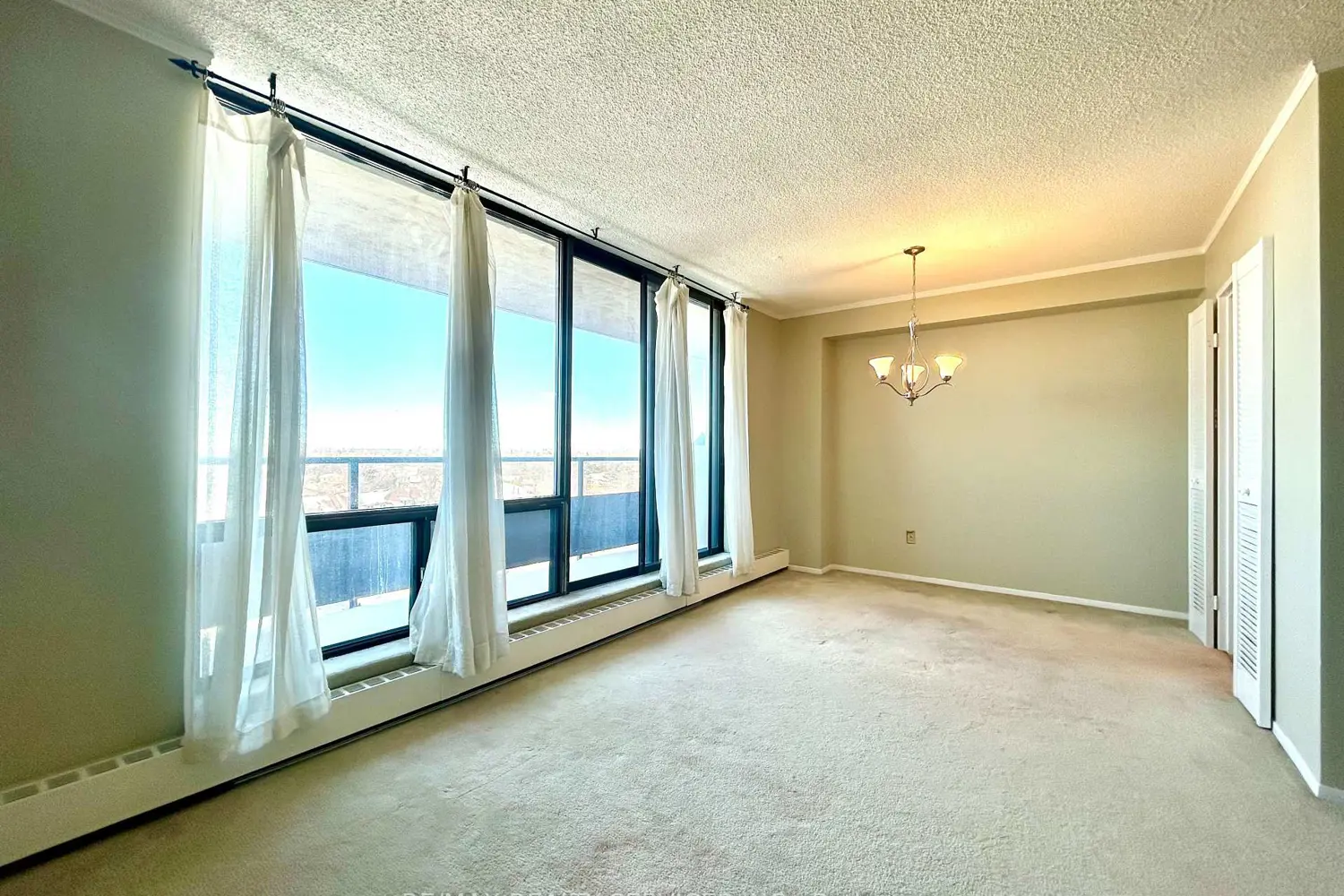 Additional image 2 of 2929 Aquitaine Avenue 701