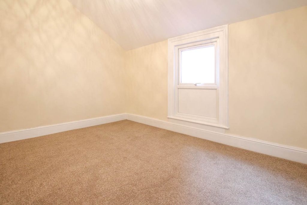 Additional image 4 of 2 bed flat for saleHigh Street, Llandrindod Wells LD1