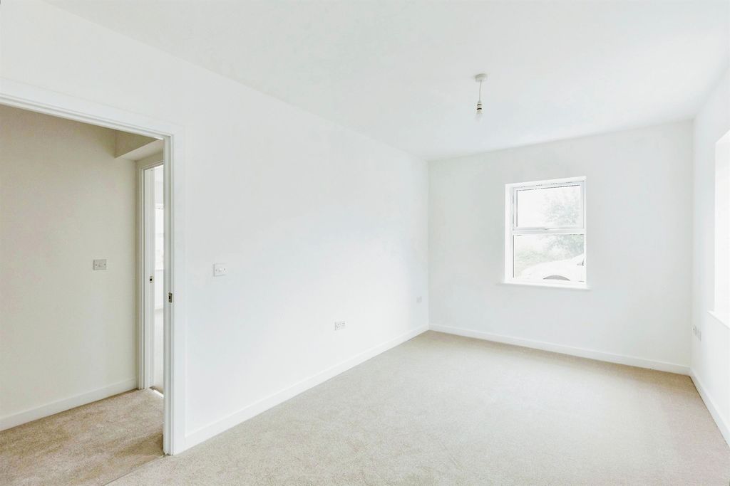 Additional image 3 of 2 bed flat for saleSt. Crispin Drive, Northampton NN5