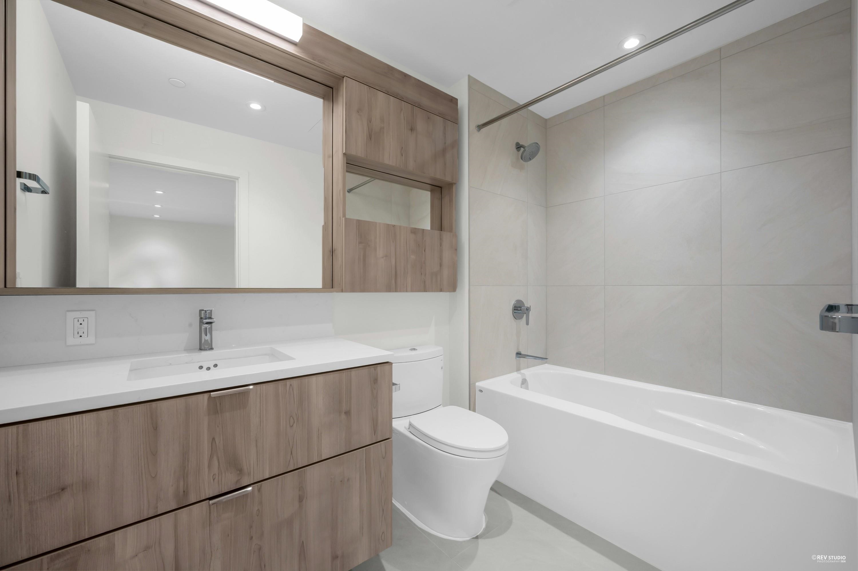 Additional image 6 of 320-755 Harbourside Drive, North Vancouver, BC, V7P 0G1