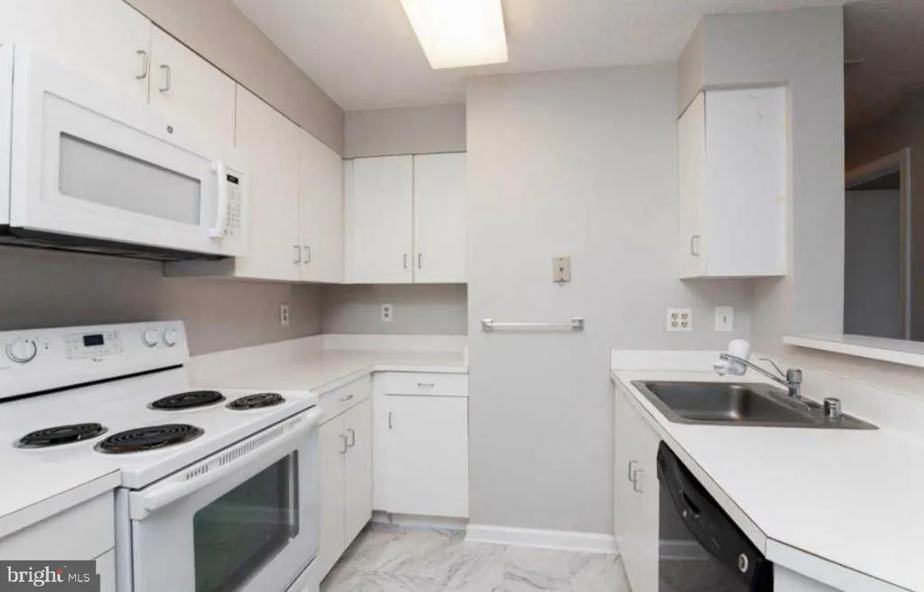 Additional image 18 of 1230 23rd Street NW Unit 818, Washington, DC 20037