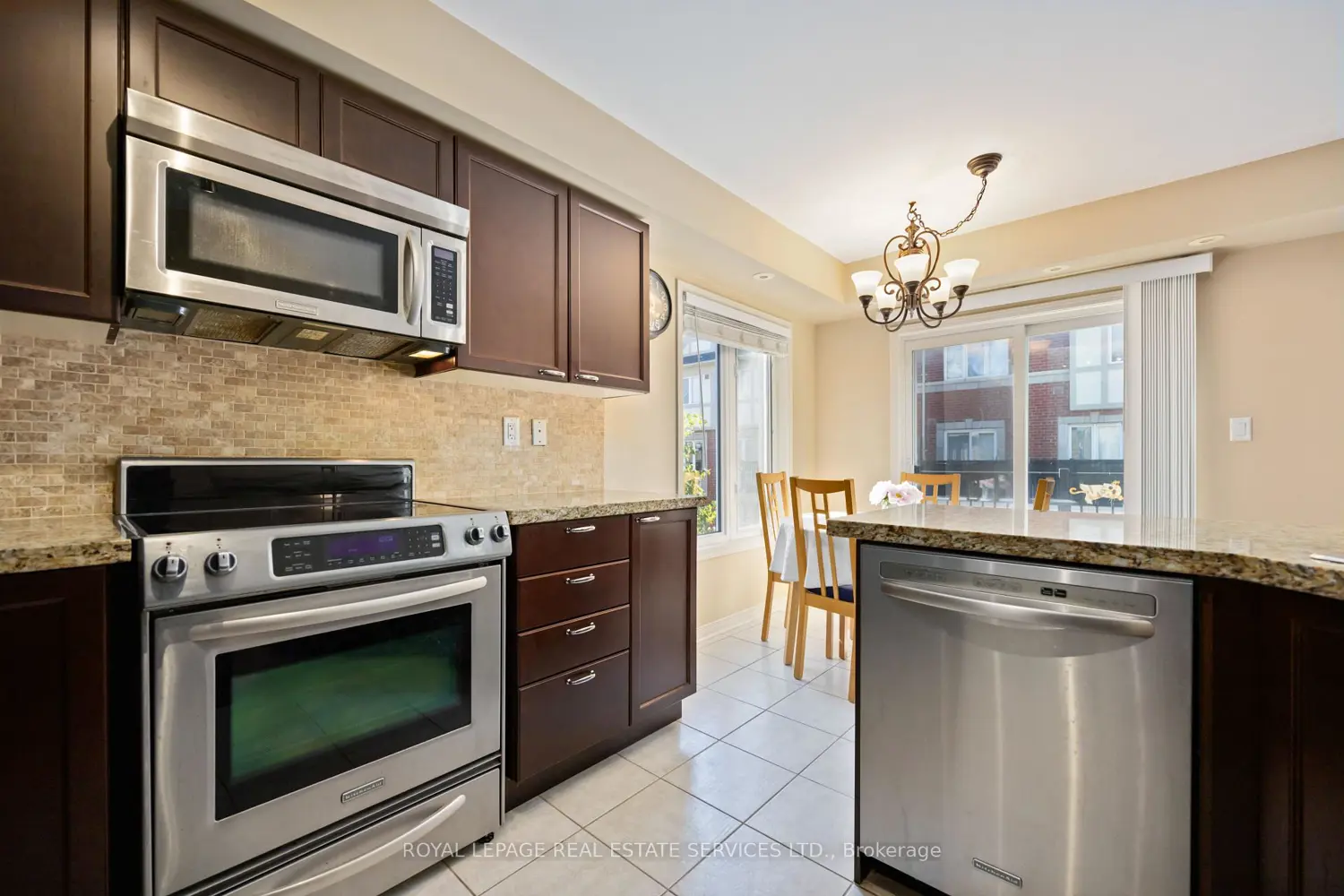 Additional image 11 of 2179 Bur Oak Avenue