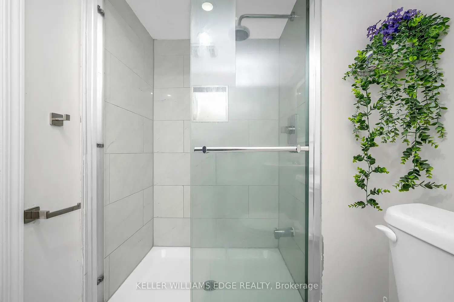 Additional image 17 of 60 West 1St Street