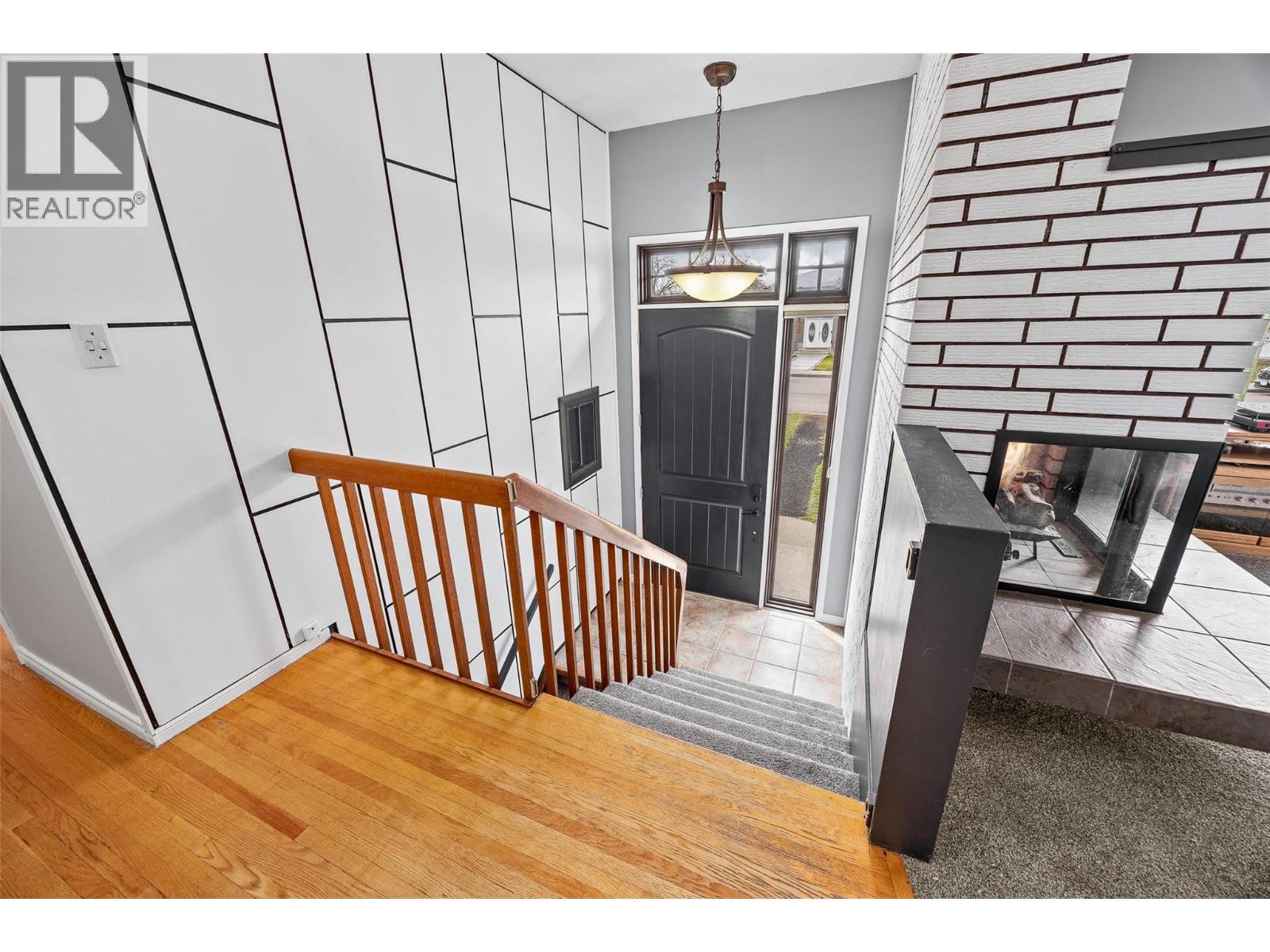 Additional image 3 of 1394 Lombardy Square, Kelowna, BC, V1Y3S4