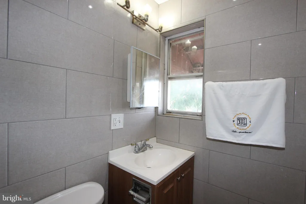 Additional image 17 of 1535 K Street SE, Washington, DC 20003