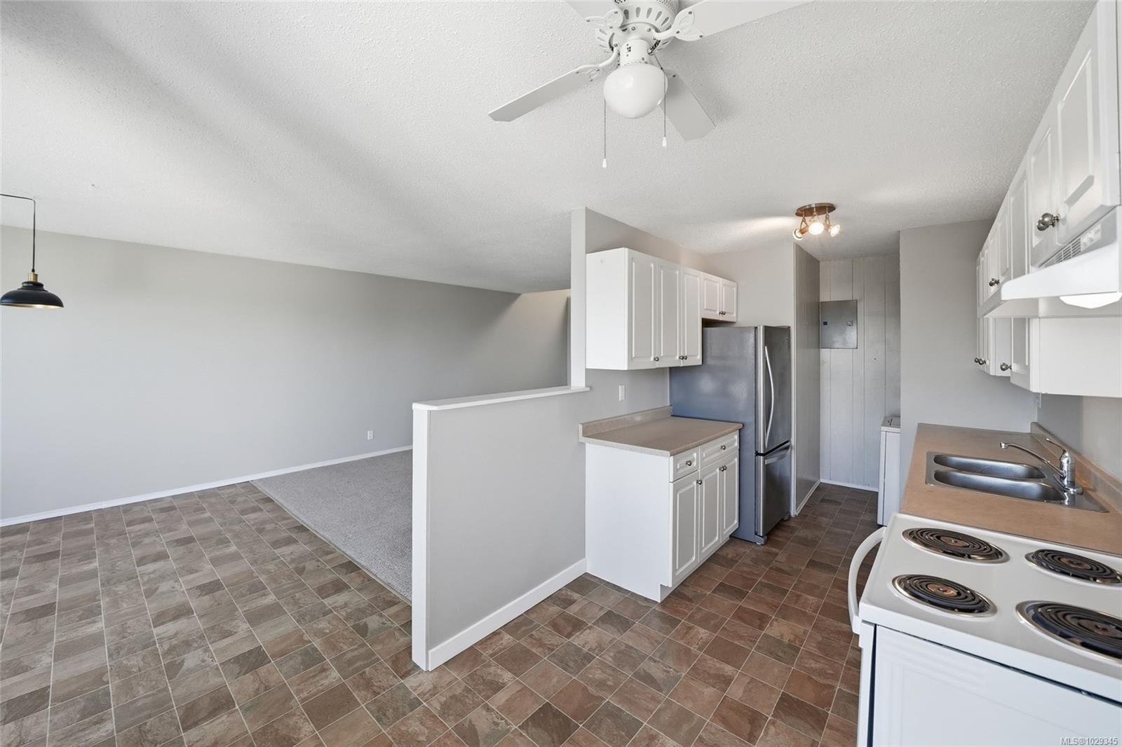 Additional image 2 of 208A-6231 Blueback Road, Nanaimo, BC, V9V 1J3