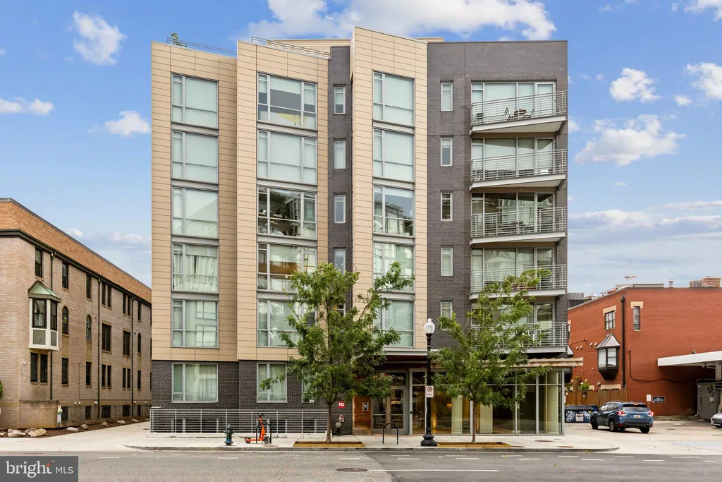 Additional image 2 of 1311 13th Street NW Unit T04, Washington, DC 20005