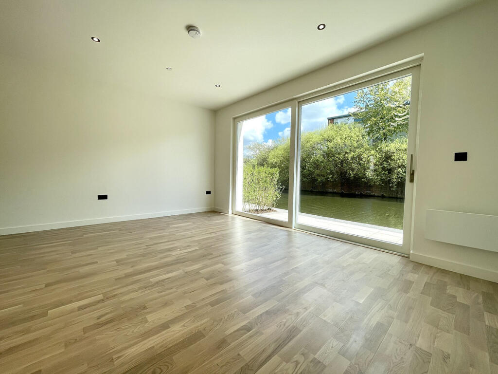 Additional image 15 of South Loop Square, Birmingham, B16