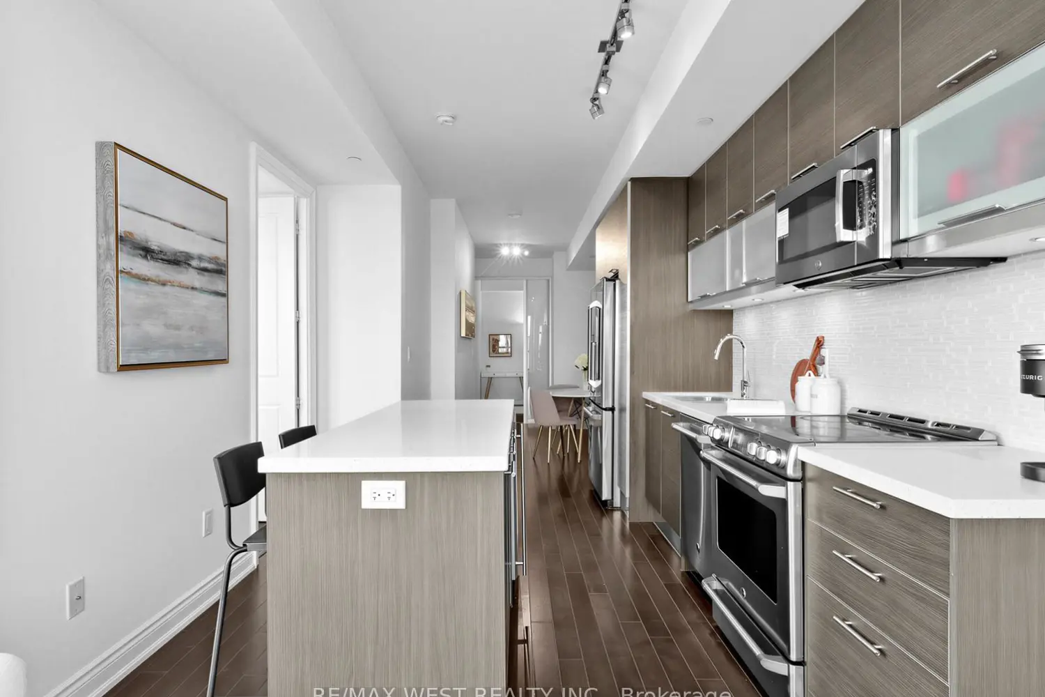 Additional image 5 of 388 Yonge Street 7201