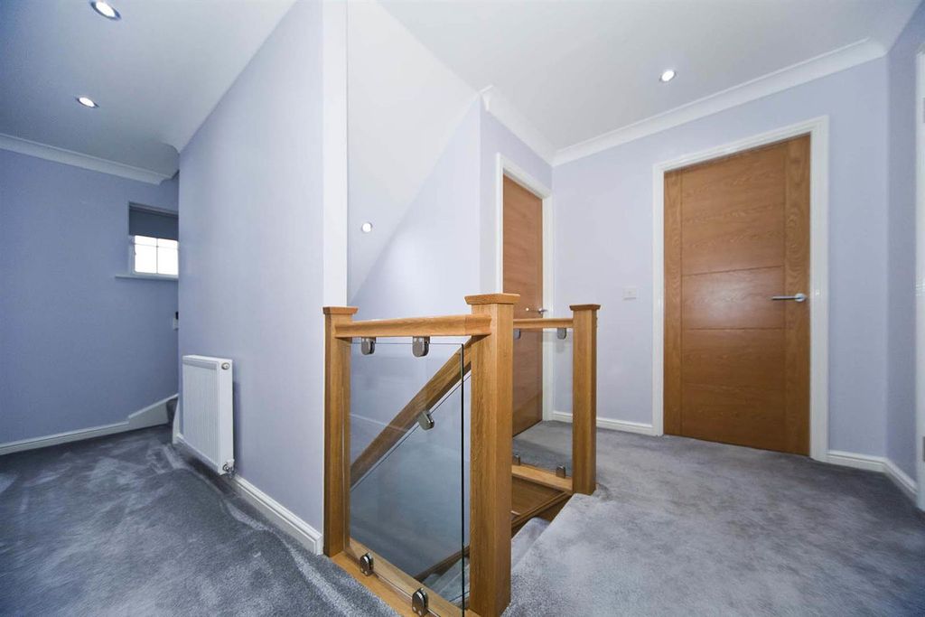Additional image 15 of 6 bed detached house for saleKingfisher Close, Hartlepool TS26