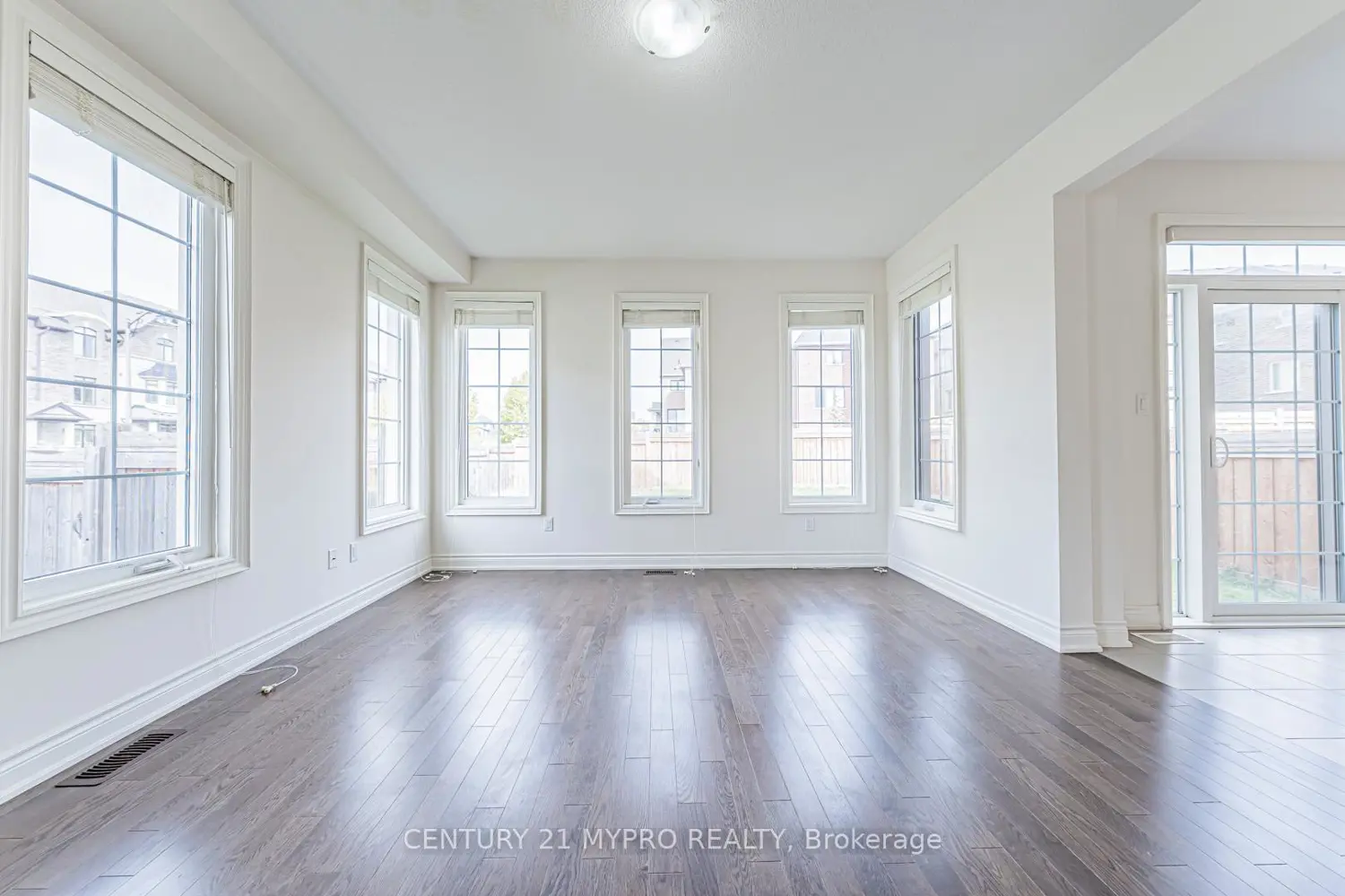 Additional image 9 of 2 Manor Hampton Street