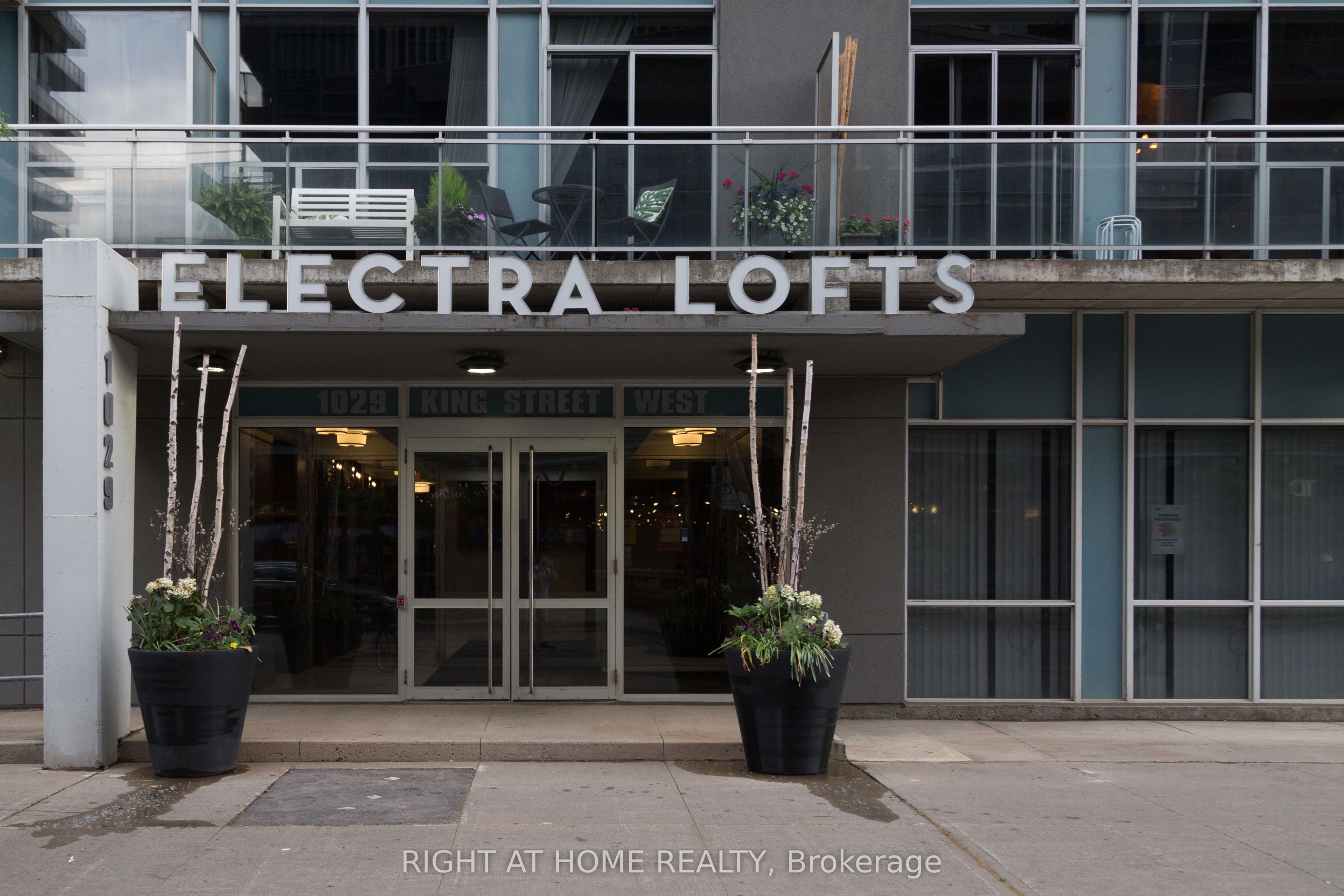 1018-1029 King Street W, Toronto, ON, M6K 3M9