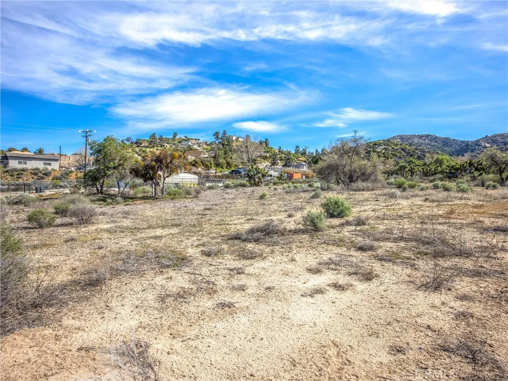 Additional image 51 of 3407 Hwy 2, Pinon Hills, CA 92372