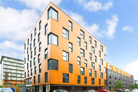 Advent Way, Manchester, Greater Manchester M4
