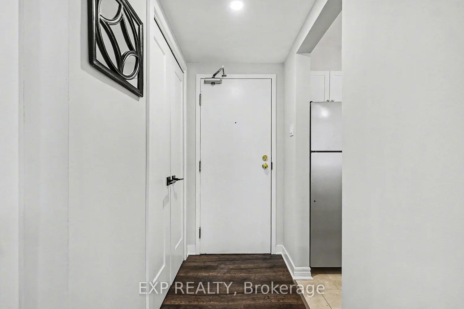 154 Nelson Street 801 photo 3