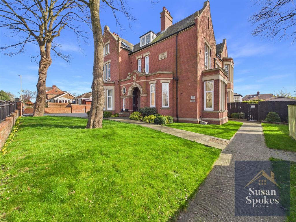 3 bed flat for saleGrosvenor Lodge, Grosvenor Road, South Shields NE33