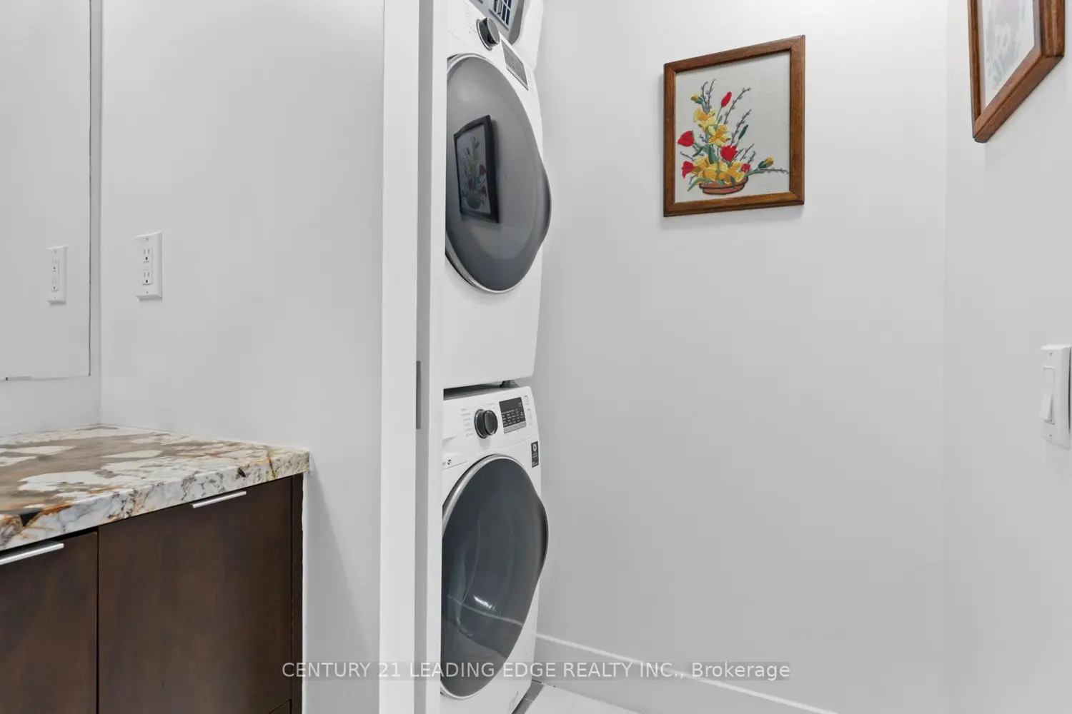 Additional image 11 of 1048 Broadview Avenue 1602