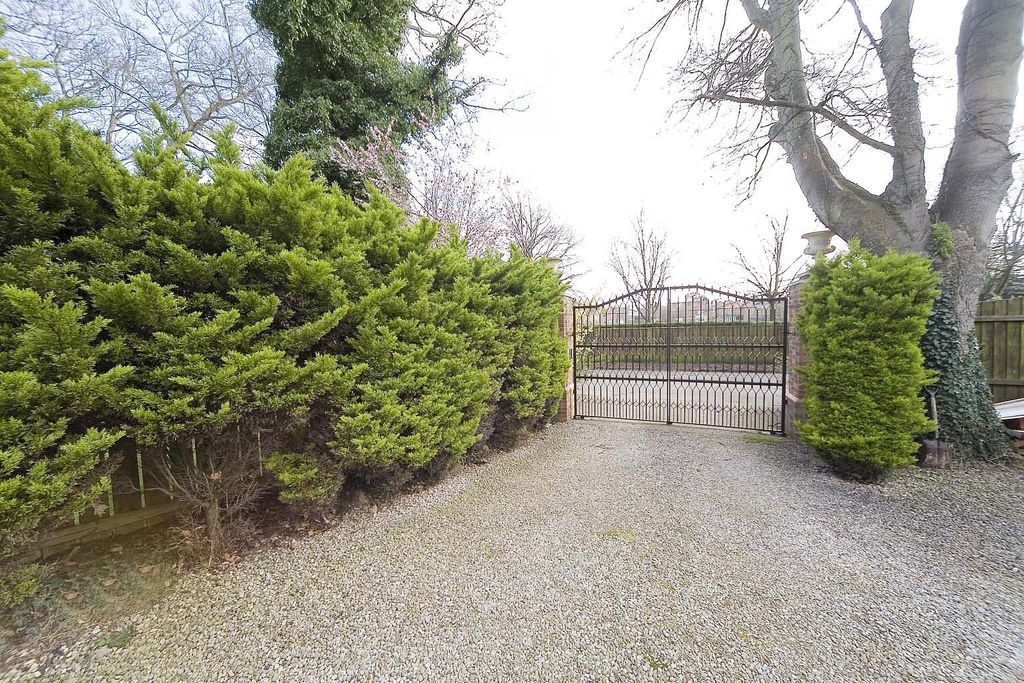 Additional image 46 of 6 bed detached house for salePark Drive, Hartlepool TS26