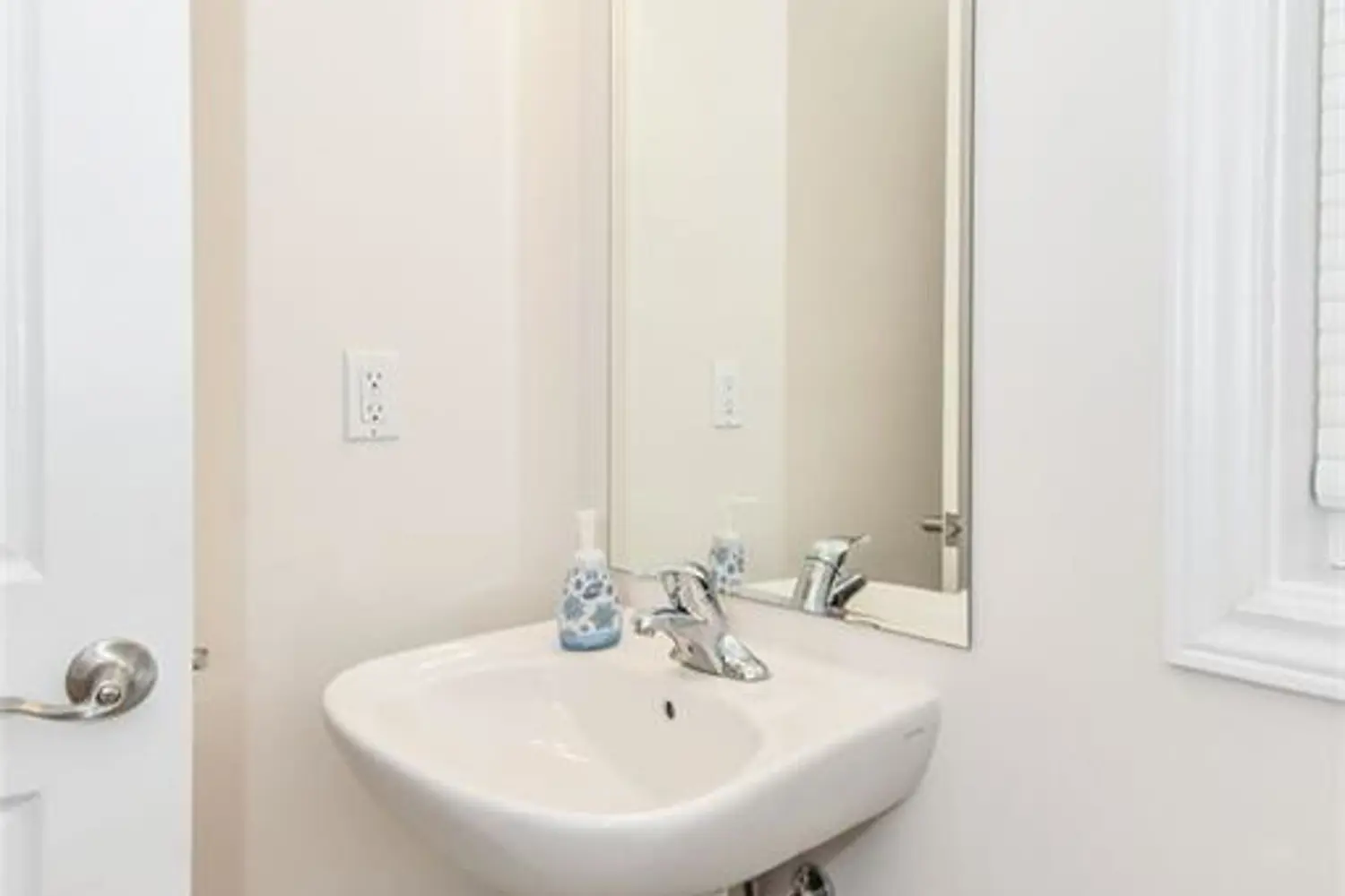 Additional image 11 of 470 Linden Drive 26