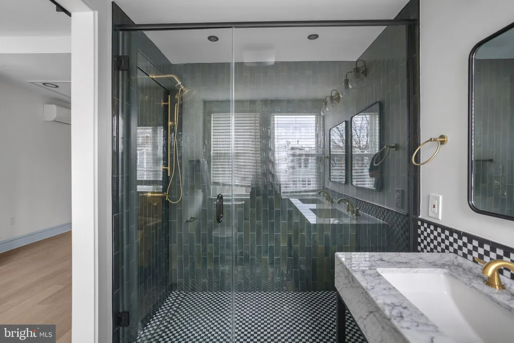 Additional image 17 of 837 Decatur Street NW, Washington, DC 20011