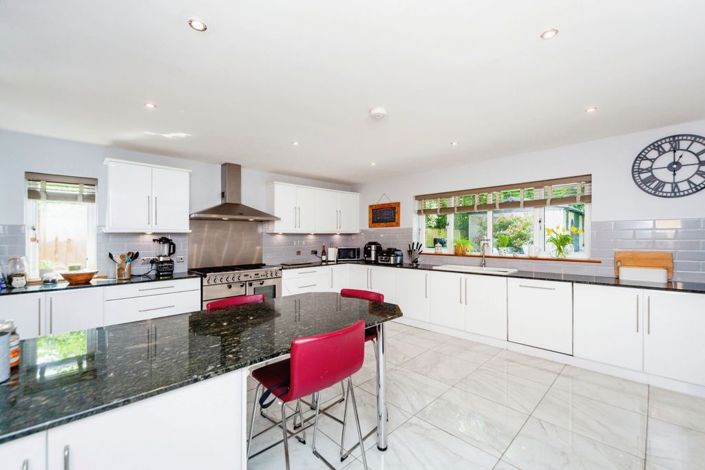 Additional image 3 of 6 bed detached house for saleWesley Place, Mold CH7
