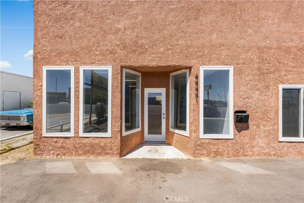 Additional image 119 of 44441 Sierra Highway, Lancaster, CA 93534