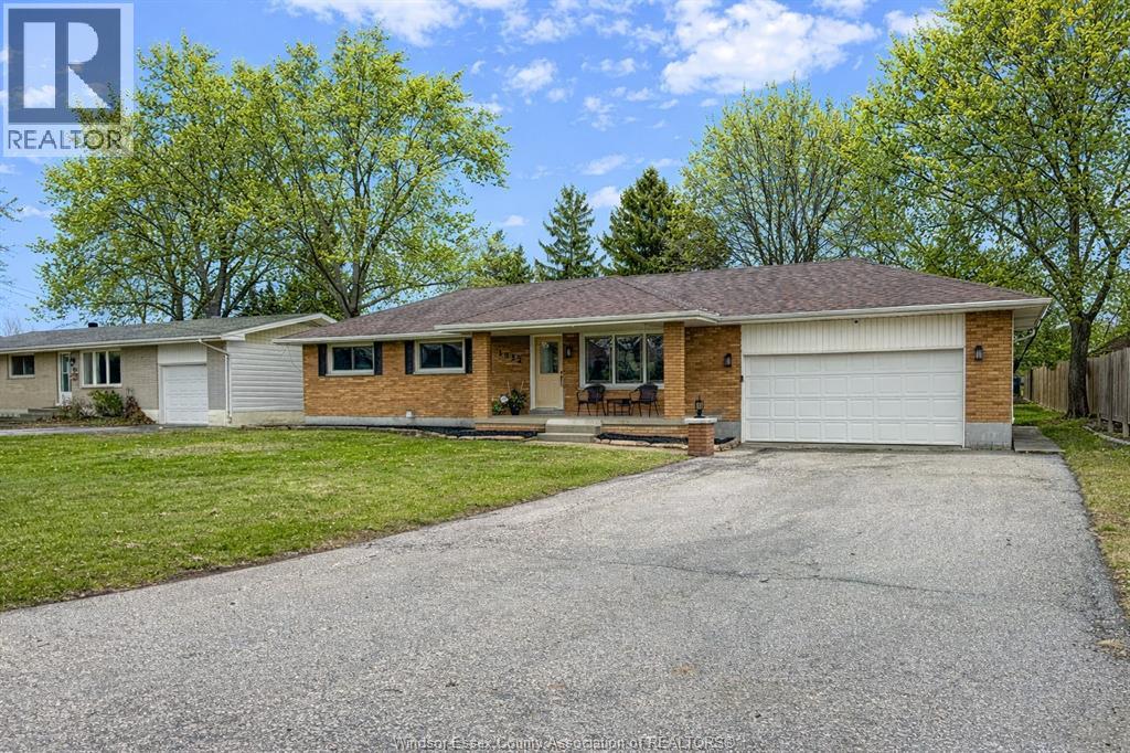 1822 St. Anne , Tecumseh, ON, N8N1V4