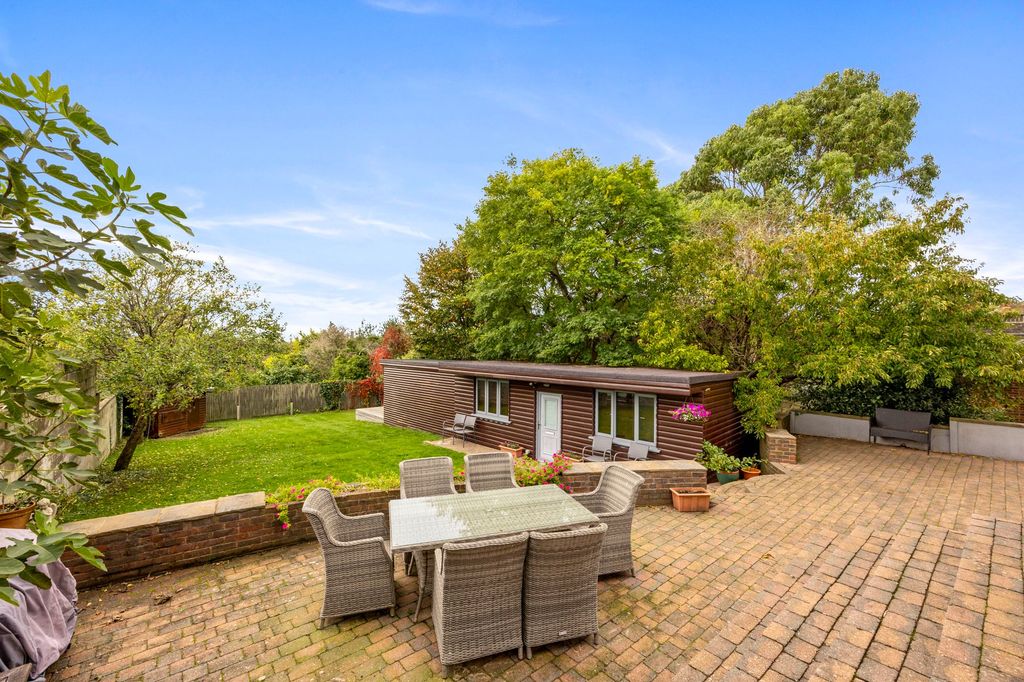 Additional image 2 of 4 bed detached house for saleBenett Drive, Hove BN3