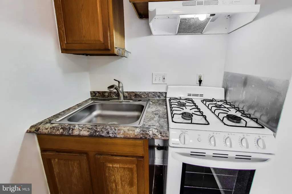 Additional image 13 of 5509 1st Street NW Unit 204, Washington, DC 20011