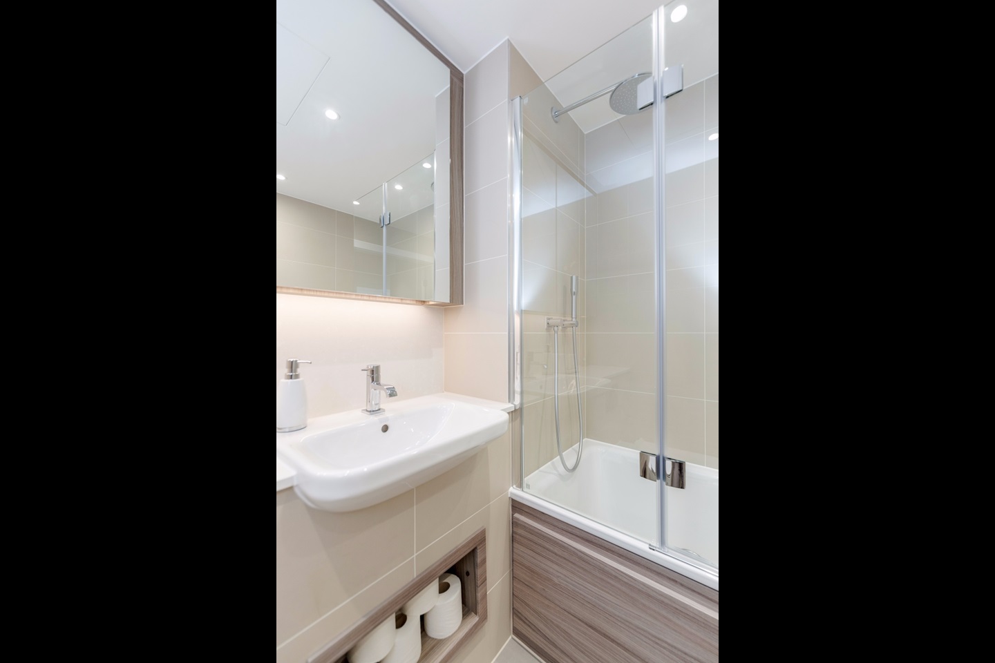 Additional image 19 of 1 Bed Flat, Lombard Road, SW11, N1 7GU