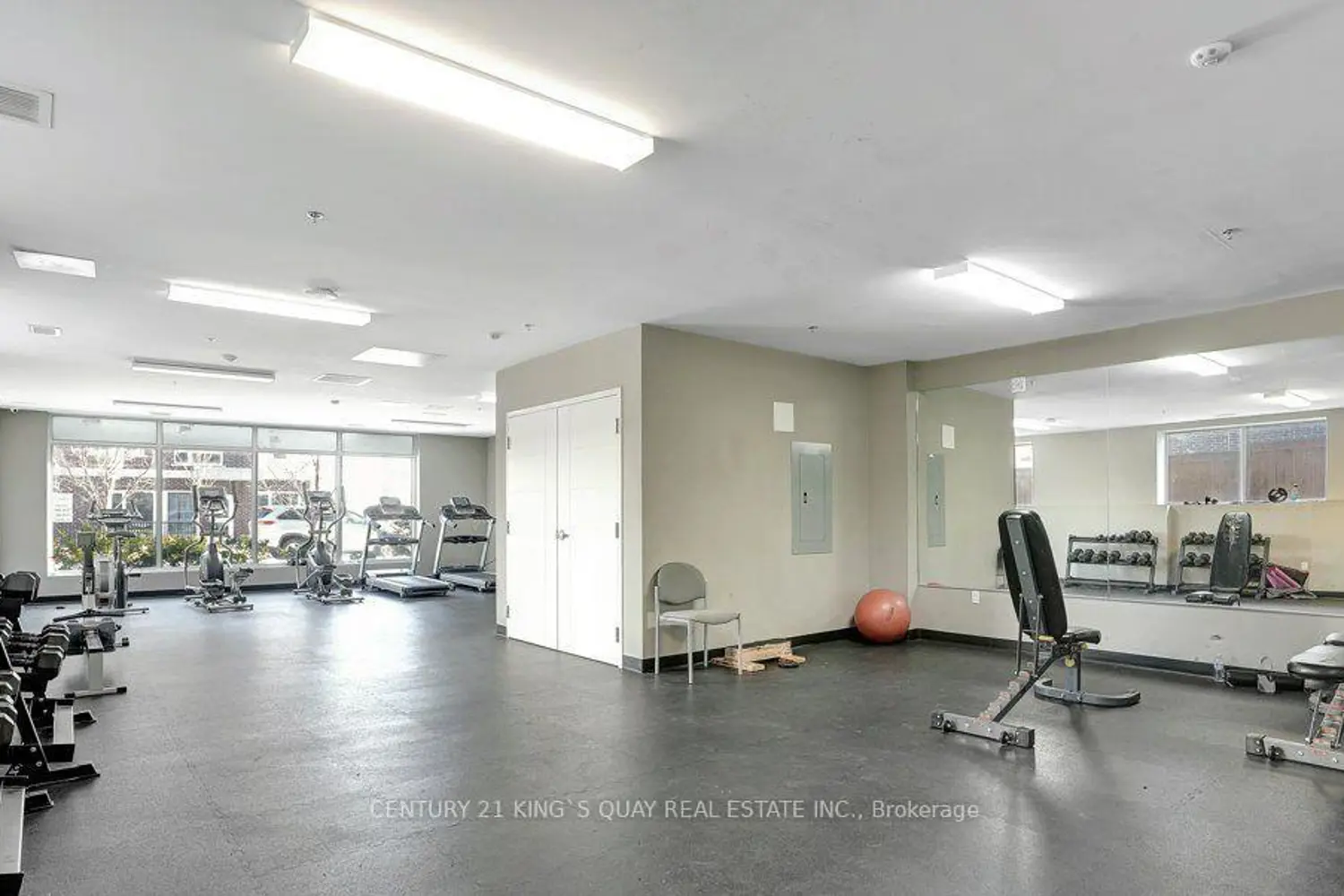 Additional image 6 of 251 Hemlock Street 620