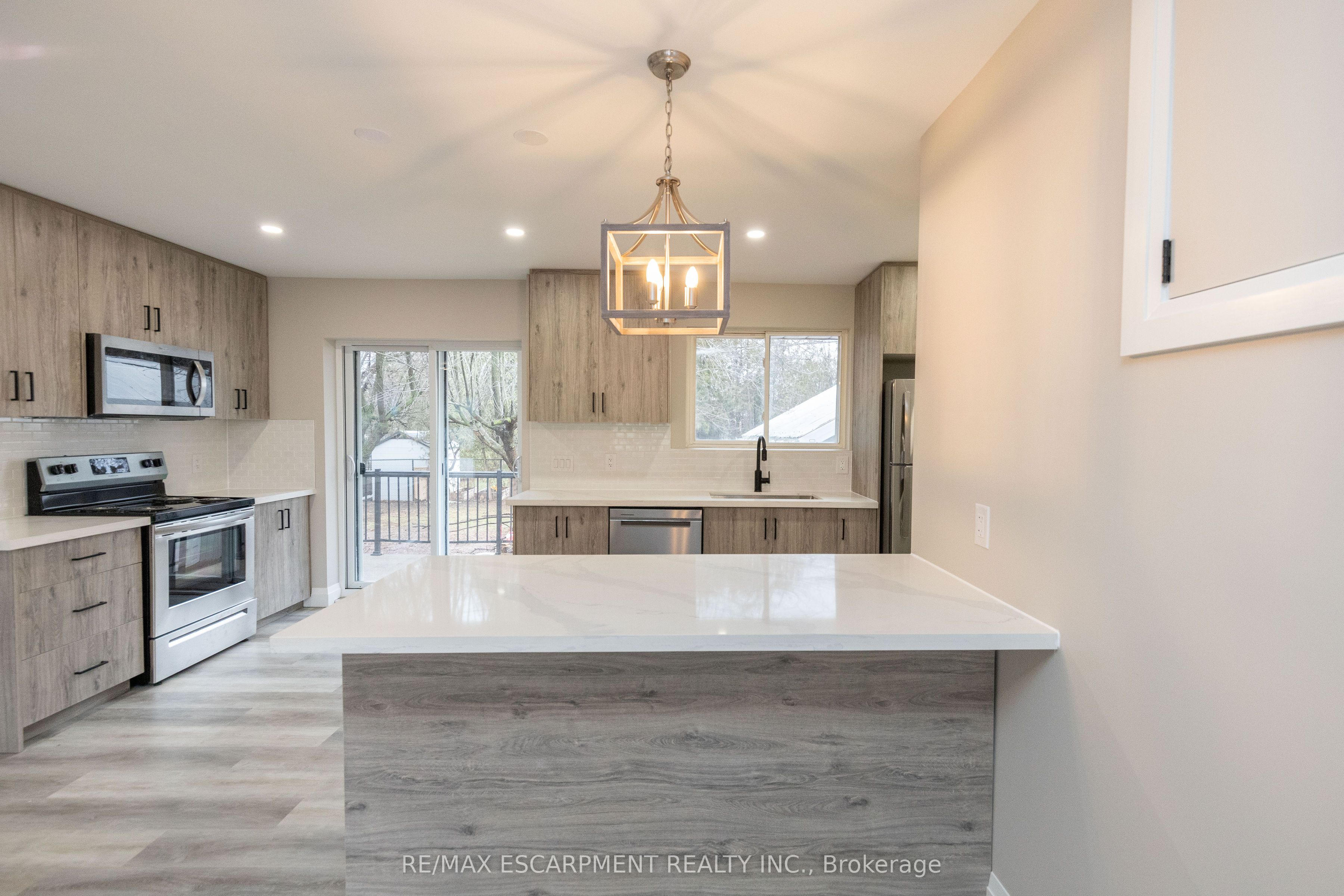 Additional image 6 of 402 Third Line, Oakville, ON, L6L 4A5