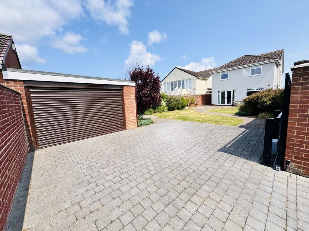 Additional image 2 of 4 bed detached house for saleWainwright Walk, Seaton Carew, Hartlepool TS25