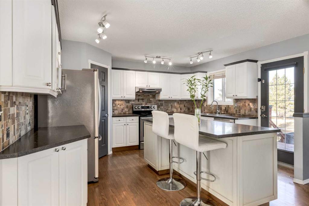 Additional image 6 of 161 Douglas Ridge Place SE, Calgary, AB, T2Z 2T3