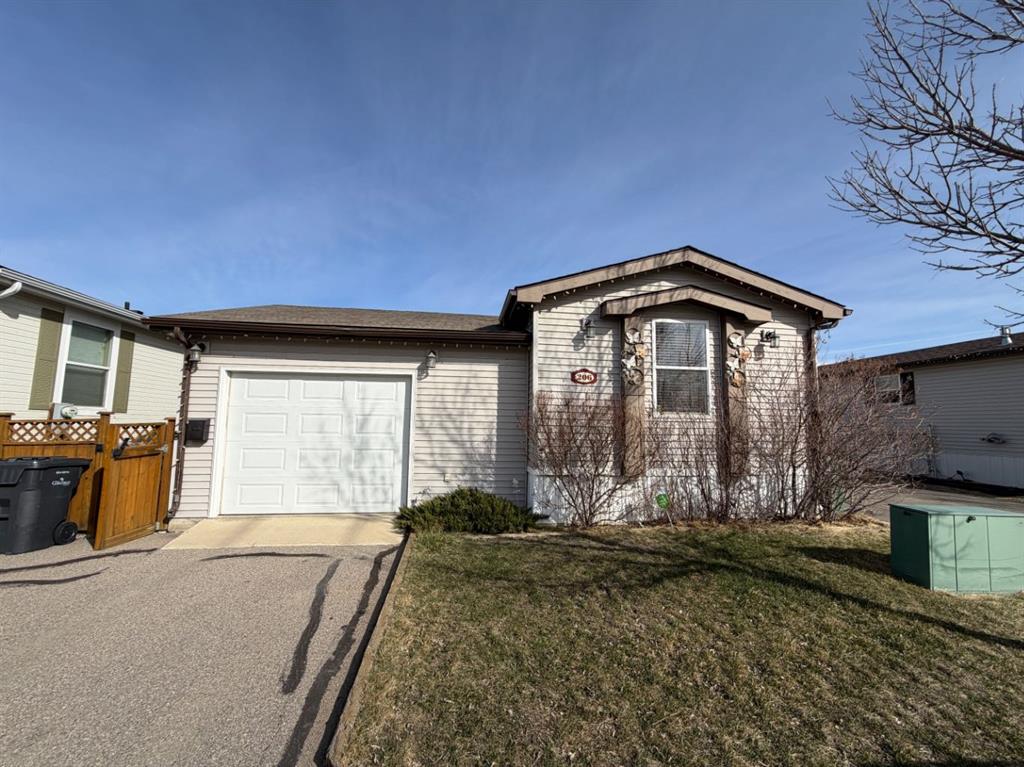 206 Railway Avenue, Coaldale, AB, T1M0A7